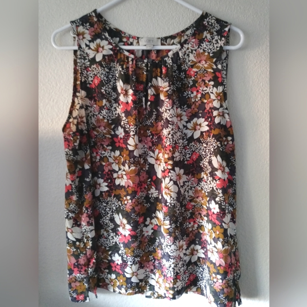 Loft floral sleeveless blouse